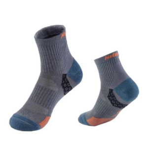 Tất thể thao nhanh khô, khử mùi NatureHike NH17A012-M