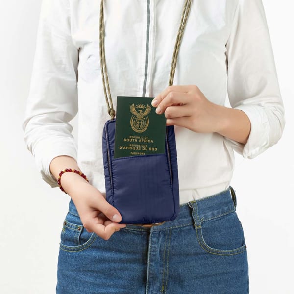 Túi đựng passport hộ chiếu dây đeo cổ NatureHike NH17X010-B