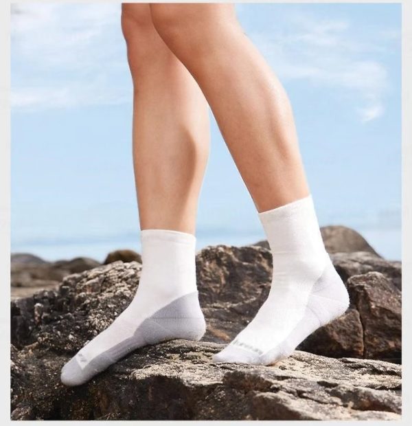 tat-the-thao-coolmax-naturehike -2